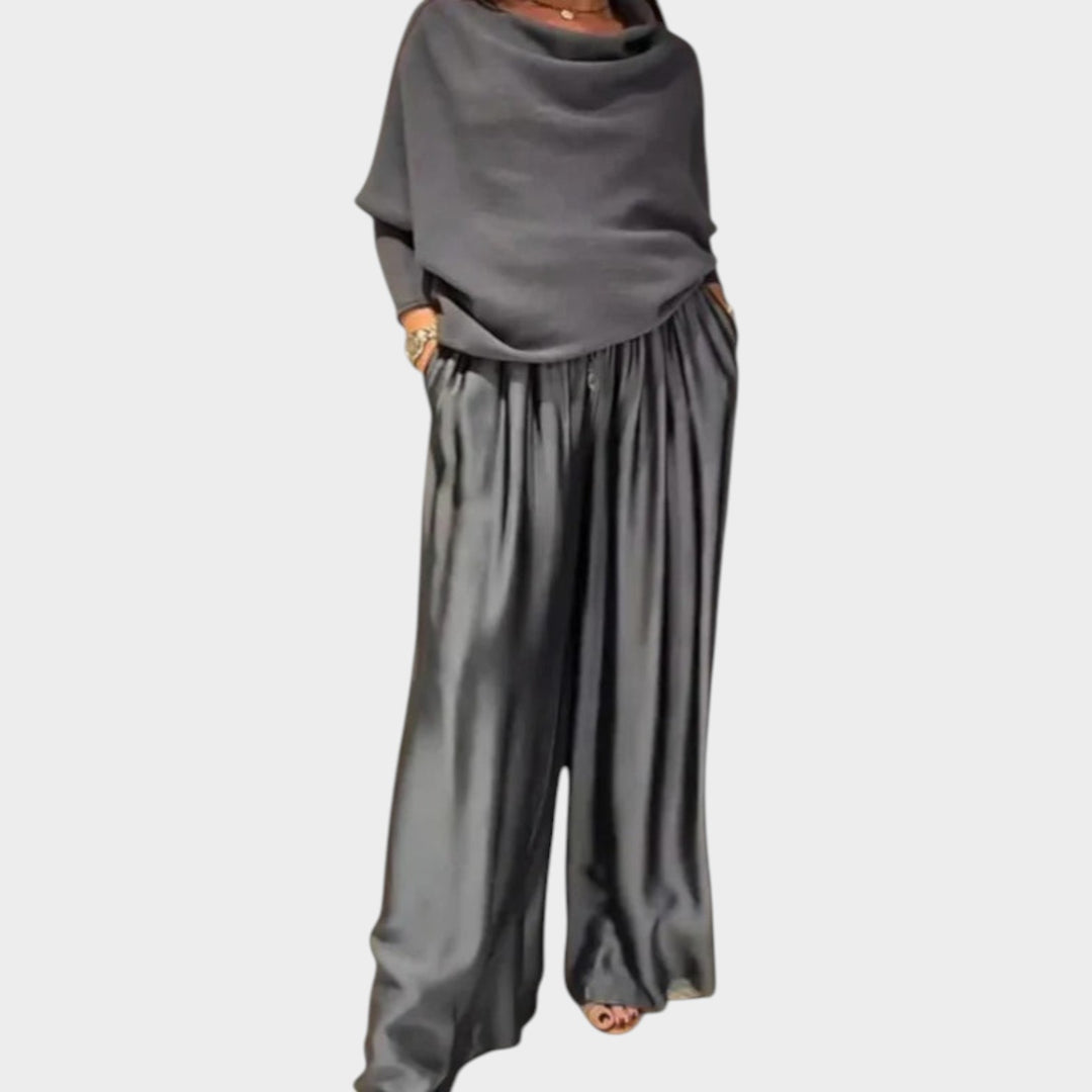 Relaxed Drape Lounge Set